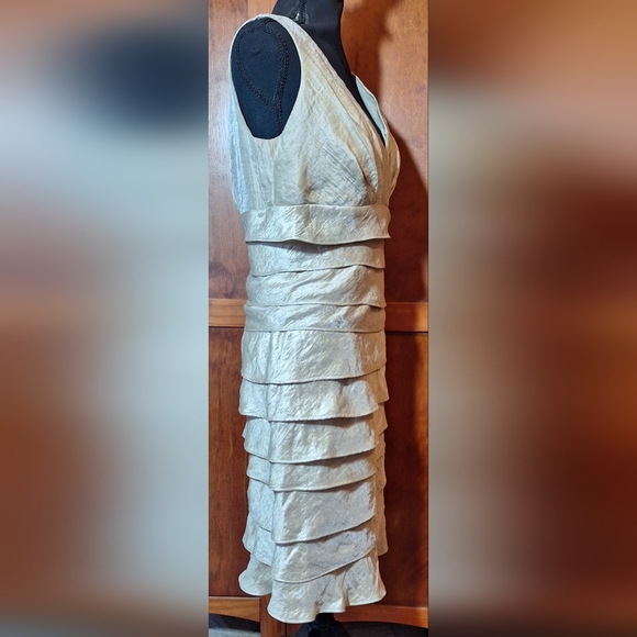 🍾NWT LONDON TIMES sleeveless midi dress. Size 10 - Picture 2 of 8